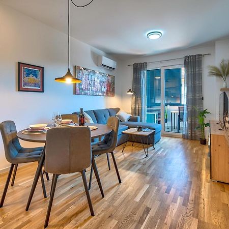 Art Apartment Monvidal พูลา ภายนอก รูปภาพ